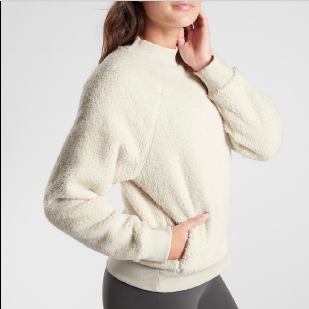 Athleta Asana Sherpa Crew Relaxed Crop Sweater Natural Ivory Size Small